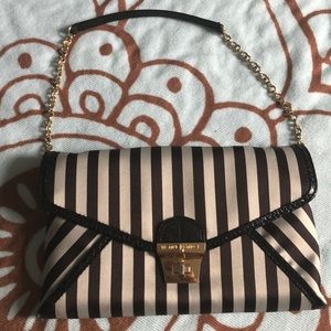 Henri Bendel purse
